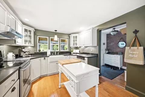 Kitchen - 13 Nesmith St, Derry, NH 03038 photo 3 of 6