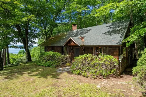 260 Pinehurst Rd, Sandwich, NH 03227