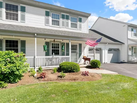 5 Wolff Dr, Essex Junction, VT 05452