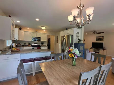 39 Kiln Rd, Essex Junction, VT 05452