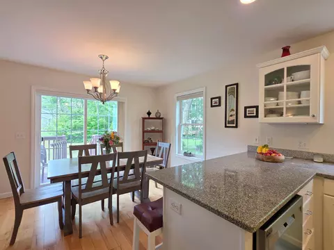 39 Kiln Rd, Essex Junction, VT 05452