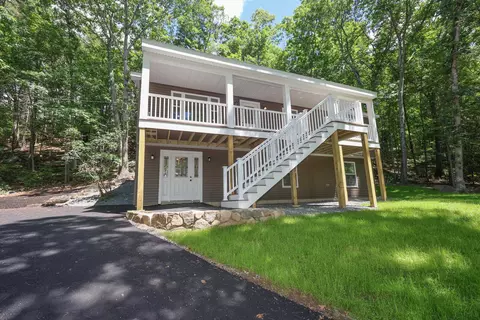 50 Great Hill Rd, Newmarket, NH 03857