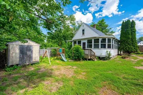Exterior - 159 Main St, Wakefield, NH 03887 photo 3 of 5