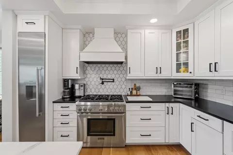 Kitchen - 97 W Shore Rd, Windham, NH 03087 photo 2 of 4