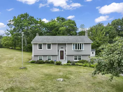 152 Flagg Rd, Rochester, NH 03839
