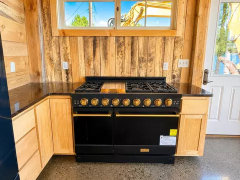 Kitchen - 1027 S Barton Rd, Barton, VT 05822 photo 4 of 9
