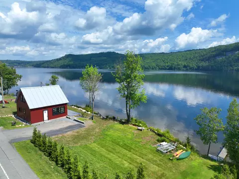 View/Area - 1027 S Barton Rd, Barton, VT 05822 photo 1 of 10