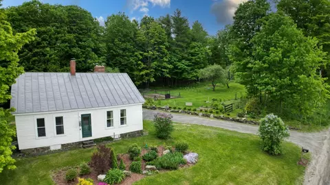 847 Morgan Mile Rd, Brookfield, VT 05036