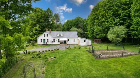 847 Morgan Mile Rd, Brookfield, VT 05036