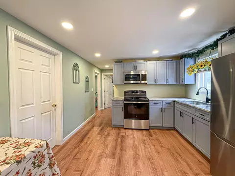 Kitchen - 3 Harris Ave, Hampton, NH 03842 photo 3 of 5