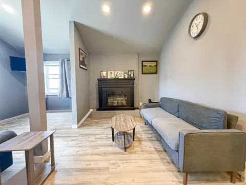 Living - 3 Harris Ave, Hampton, NH 03842 photo 2 of 2