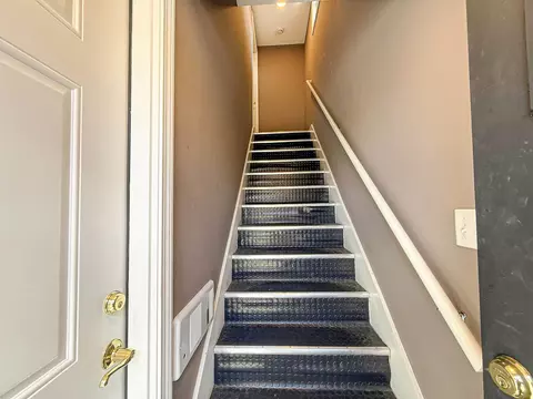 Entry Way - 3 Harris Ave, Hampton, NH 03842 photo 2 of 2