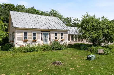 71 Eagle Peak Rd, Brookfield, VT 05060