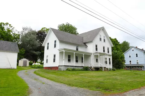 3 Wells St, Enfield, NH 03748