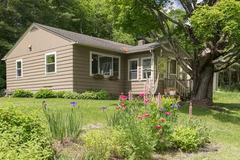 261 Vt Route 15e Rte, Hyde Park, VT 05655