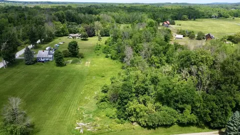 7 Colonel Allen Dr, South Hero, VT 05486