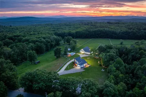 307 E Ricker Rd, Loudon, NH 03307
