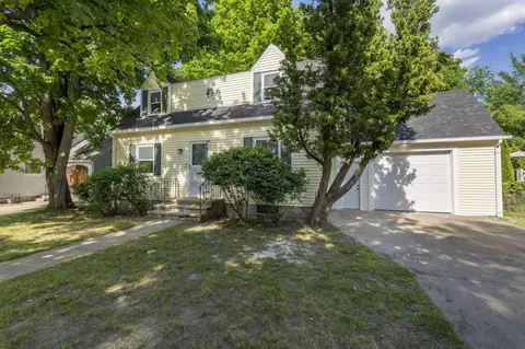857 Union St, Manchester, NH 03104