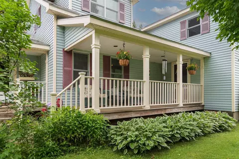977 Lower Pleasant Valley Rd, Cambridge, VT 05464