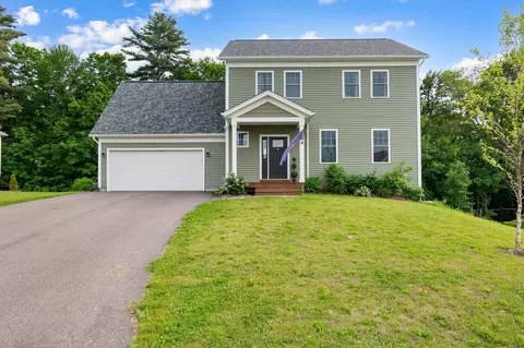 287 Horseshoe Cir, Milton, VT 05468