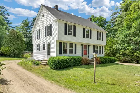 652 W Side Rd, Conway, NH 03818