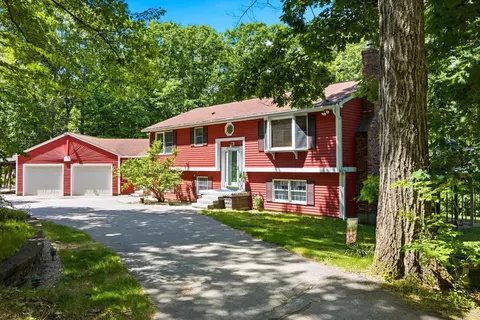 140 Appletree Rd, Auburn, NH 03032