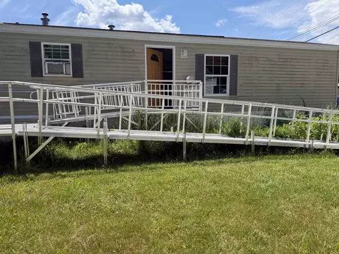75 S Policy St #51, Salem, NH 03079