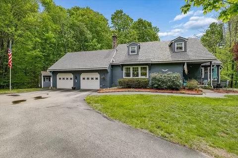 87 Woodhill Rd, Bow, NH 03304