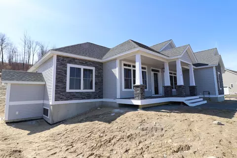 426 Grady Ln #34, Pembroke, NH 03275