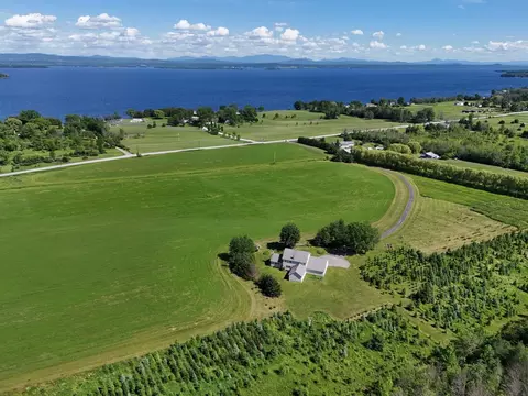 2687 Us Route 2, North Hero, VT 05474