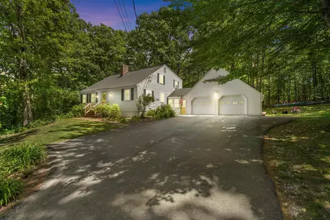 6 Bona Vista Dr, Bow, NH 03304