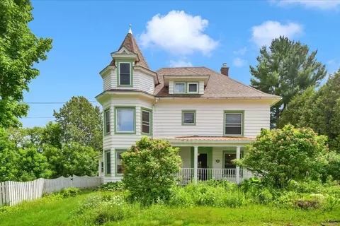 252 N Pleasant St, Troy, VT 05859
