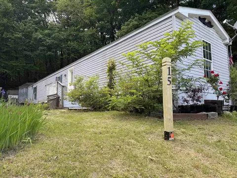 15 Trail St, Franklin, NH 03235