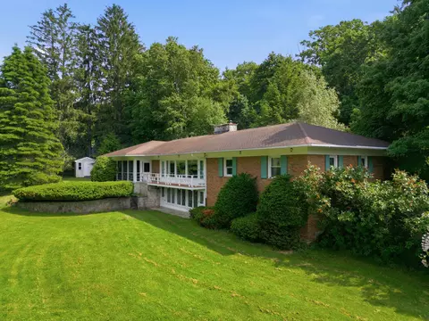 30 Skyline Dr, Gilford, NH 03249