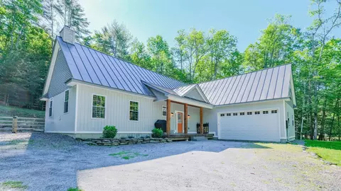 934 Heald Rd, Proctorsville, VT 05153