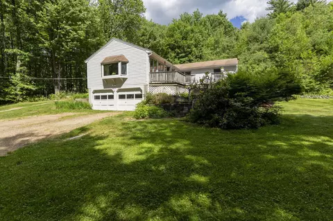 127 Mountain Rd, Deerfield, NH 03037