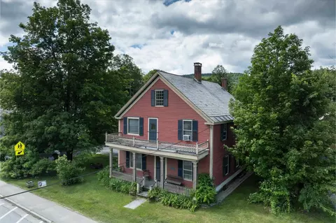 81 Main St, Chester, VT 05143