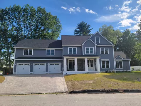 9 Zeland Dr, Dover, NH 03820