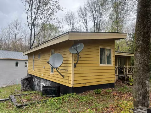 72 Mountain Dr, New Durham, NH 03855