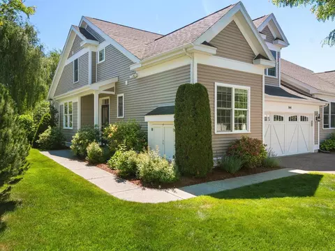 144 Aspen Cir, Shelburne, VT 05482