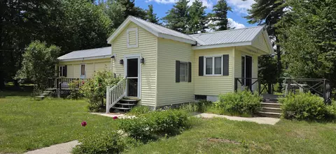 17 Mobile Coach Ln, Mont Vernon, NH 03057