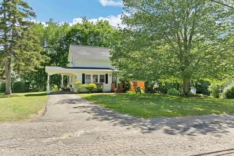 227 Pine St, Laconia, NH 03246