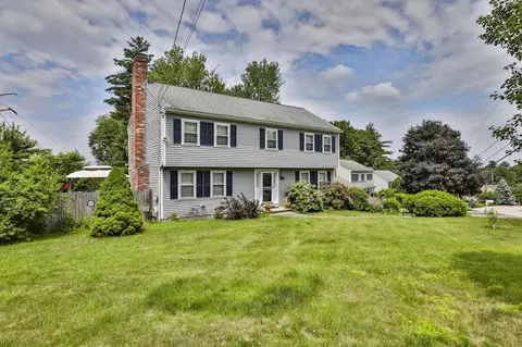 4 Spindlewick Dr, Nashua, NH 03062