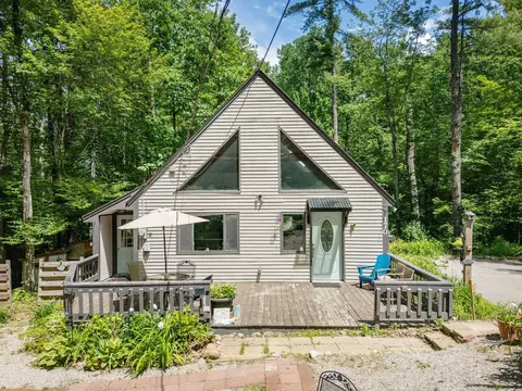 170 Mountain View Dr, Conway, NH 03818