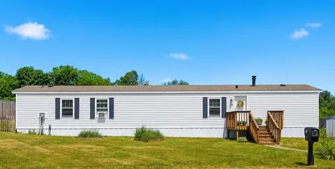 Exterior - 20 Center Ct, Epping, NH 03042 photo 8 of 8