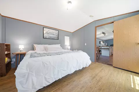 Bedroom - 20 Center Ct, Epping, NH 03042 photo 3 of 4
