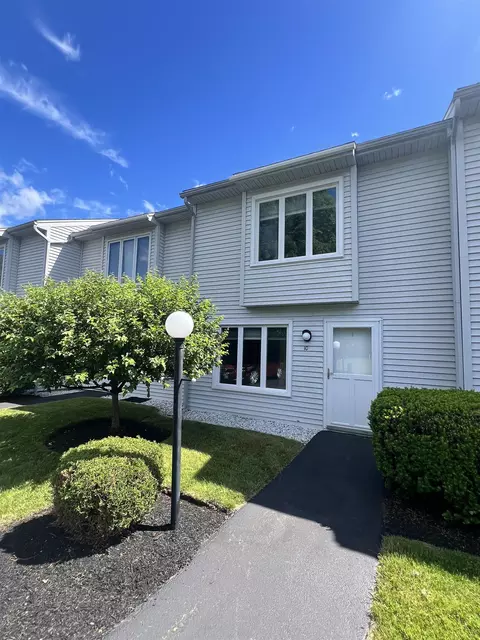 10 Kyle Dr, Newport, NH 03773