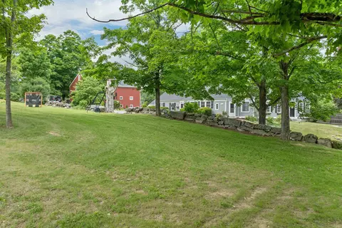64 N Amherst Rd, Bedford, NH 03110