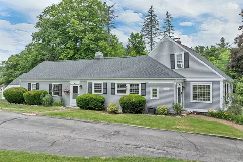 64 N Amherst Rd, Bedford, NH 03110