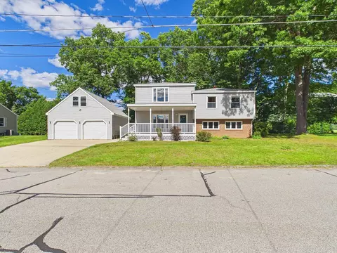 29 Burnside St, Nashua, NH 03064